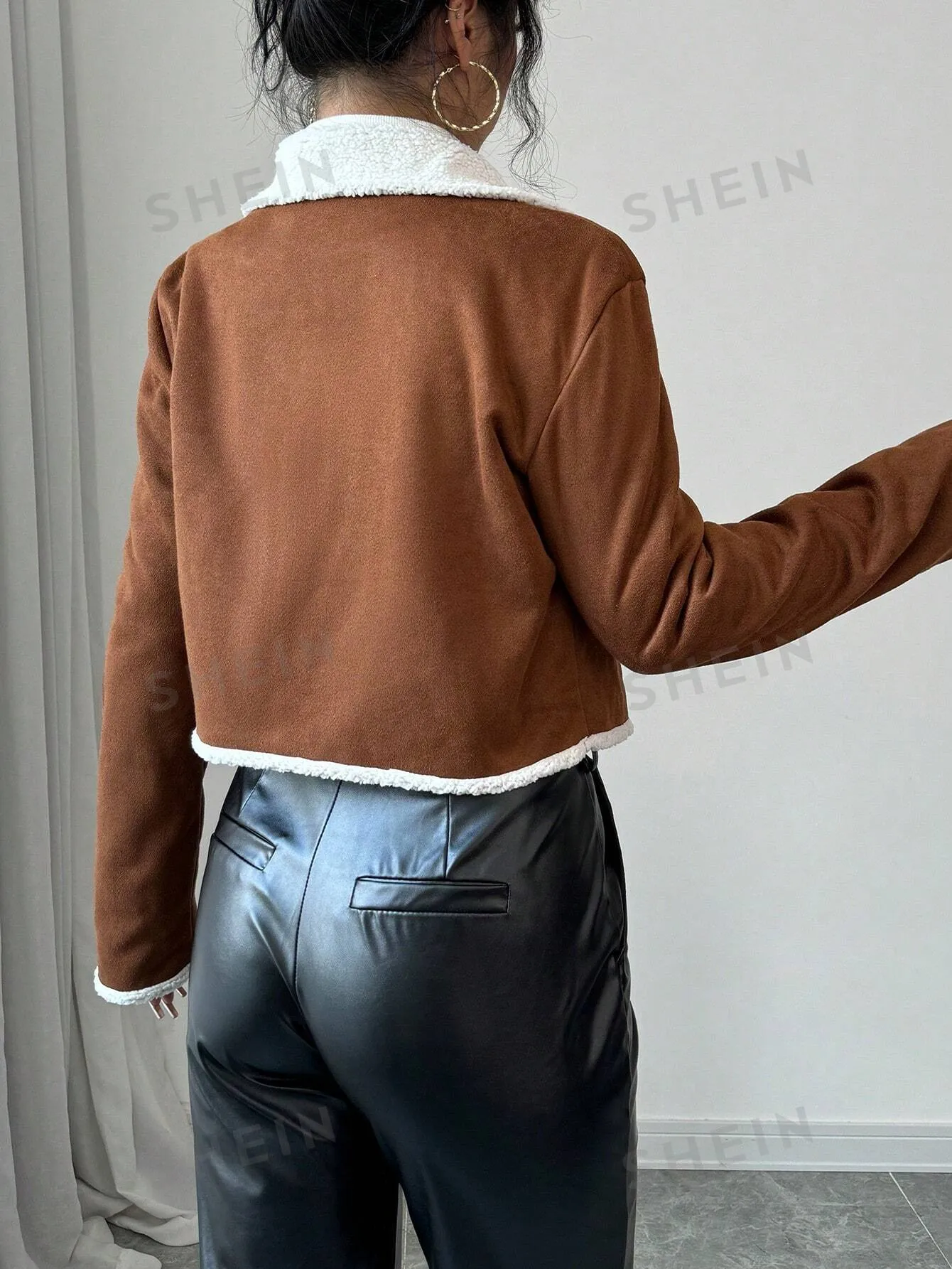 Relaxiva 1pc Women's Autumn/Winter Fashion Contrast Color Collar Fleece Cropped Jacket
